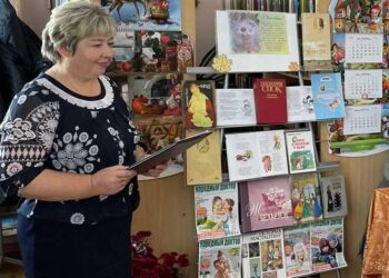 Литературно-музыкальная гостиная « Мама — первое слово»