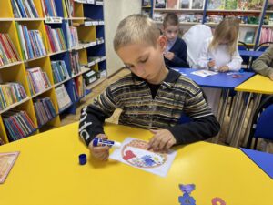 Мастер-класс по изготовлению поздравительной открытки «С любовью к книгам»
