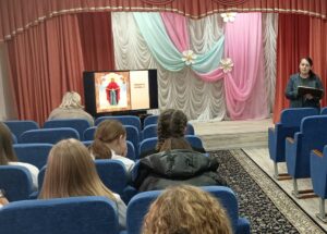 Литературно-поэтический час «Под покровом родительской любви»