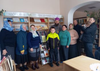 Беседа со священником в Детковичской сельской библиотеке