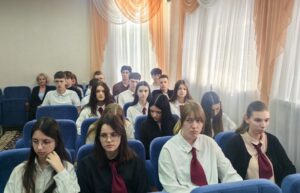 Урок правовой грамотности «По Конституции живет моя страна»