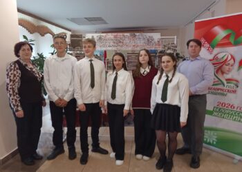 Обзор книжной выставки «Вспомнить всё. Помнить каждого...»