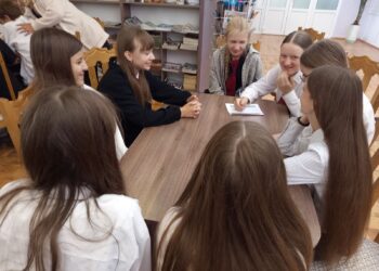 Краеведческая интеллектуальная игра «Путешествие по Дрогичинскому району: от Закозеля до Бездежа»
