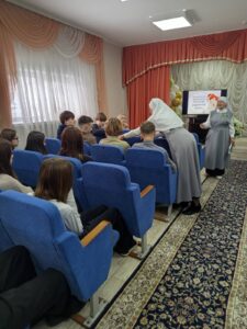 Час духовного просвещения "Почитай родителей своих"